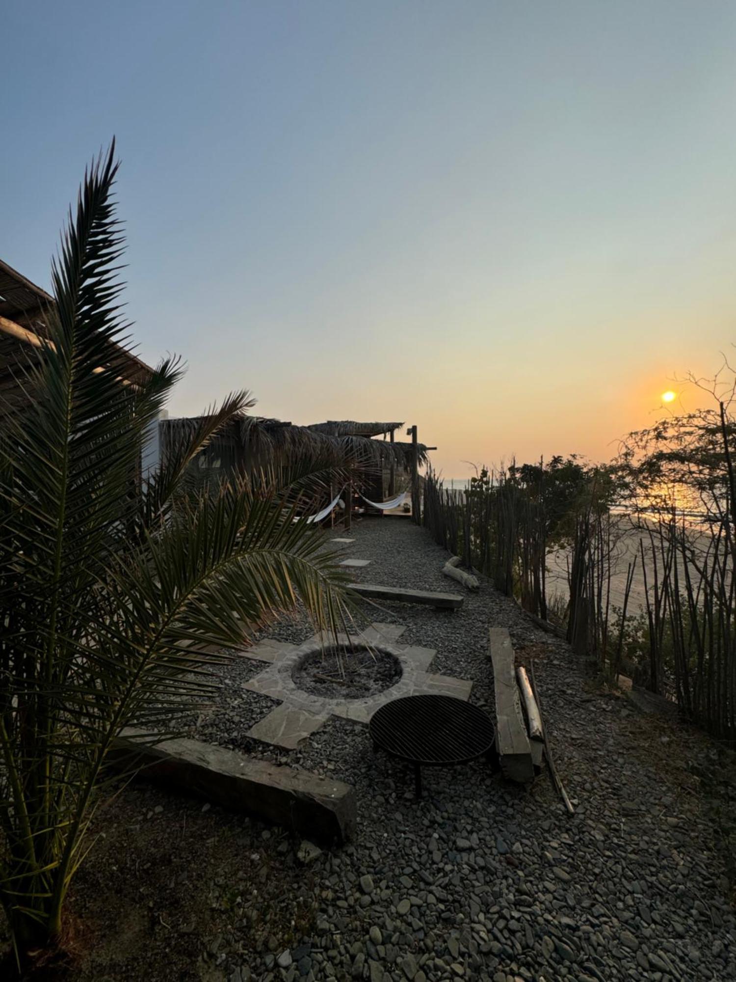 Piramide Titi Hotel Los Órganos Екстериор снимка