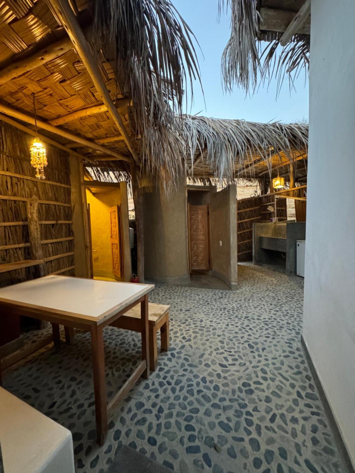 Piramide Titi Hotel Los Órganos Екстериор снимка